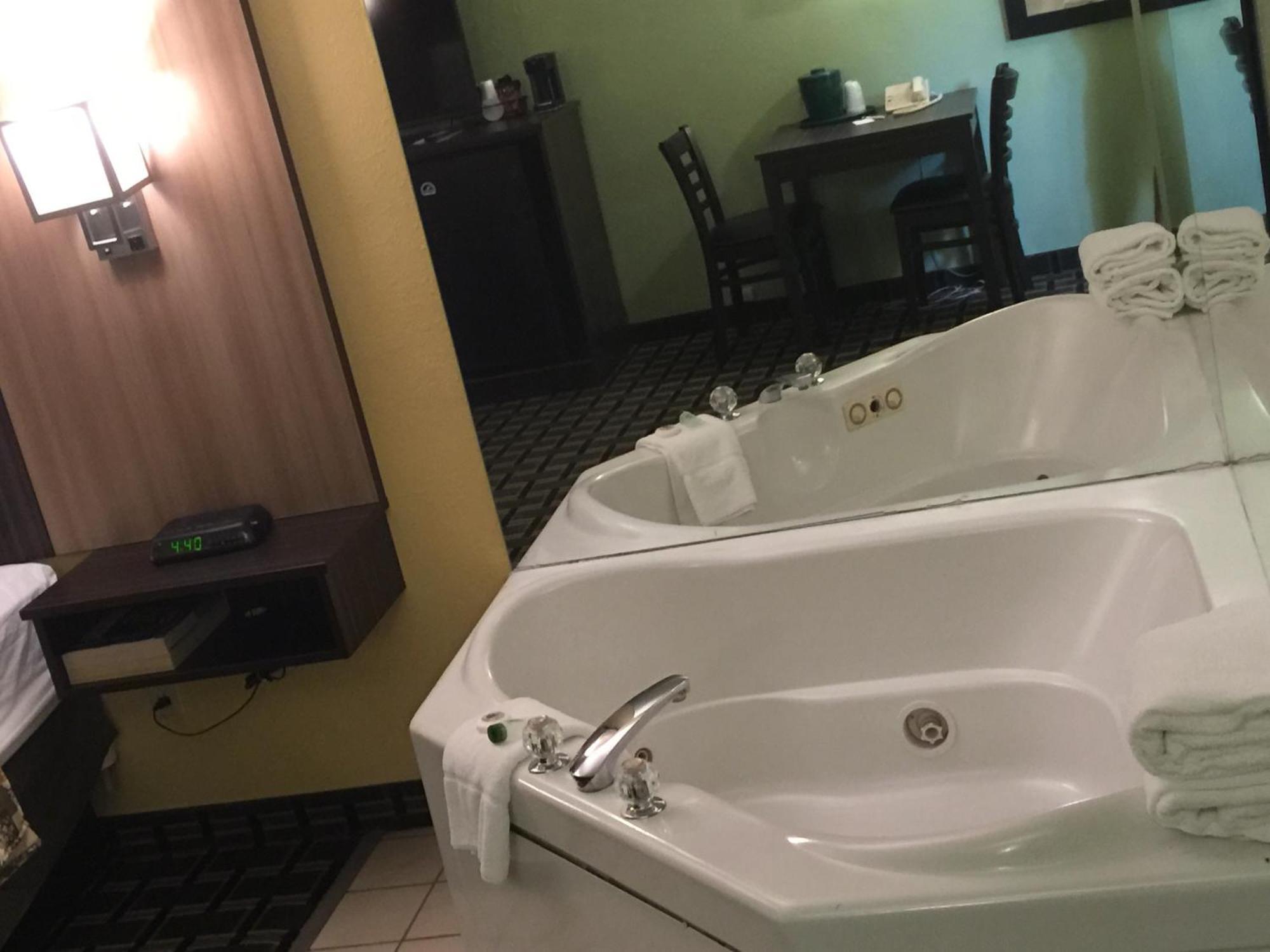 بوفالو University Manor Inn الغرفة الصورة